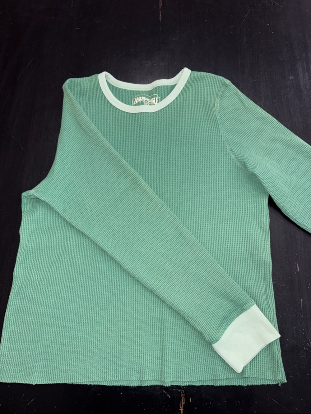 american eagle long sleeve thermal green shirt. size XL. good used condition.